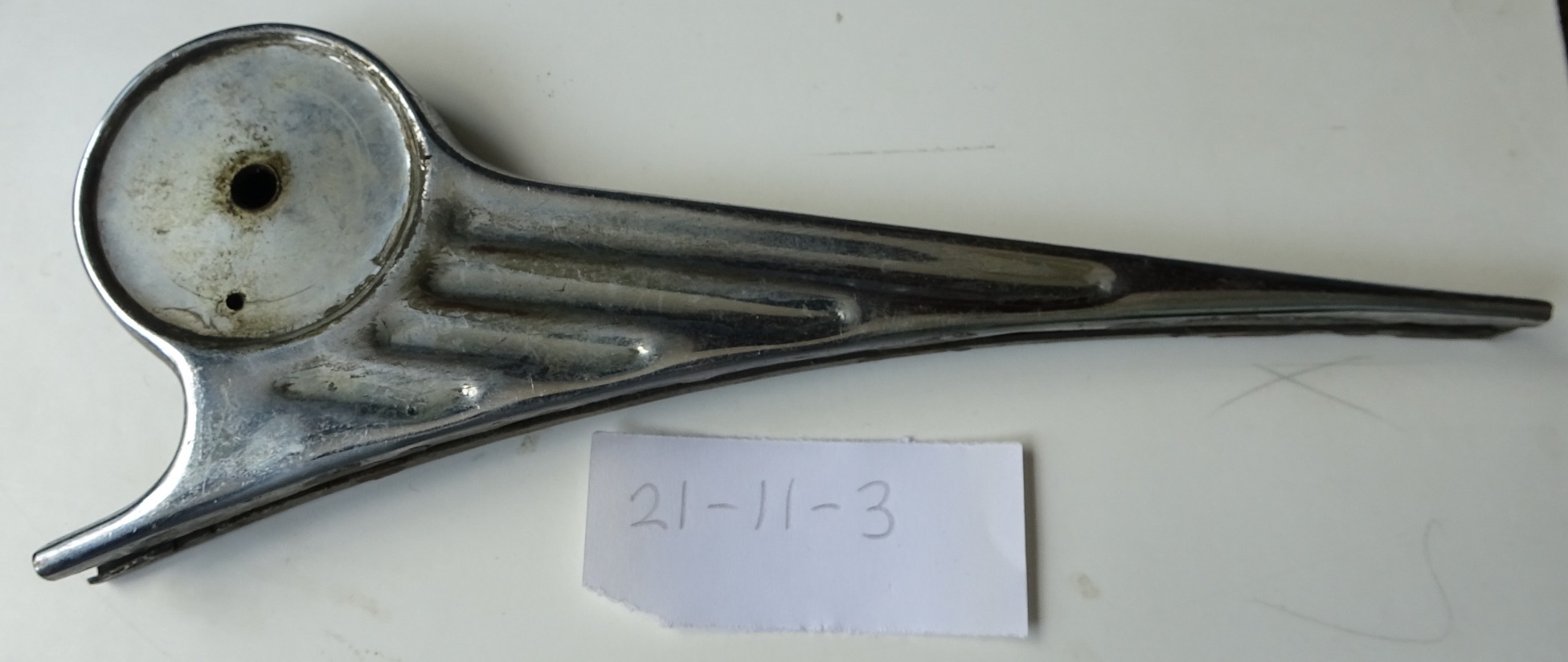 (image for) Mascot (dented) excluding the AC badges.